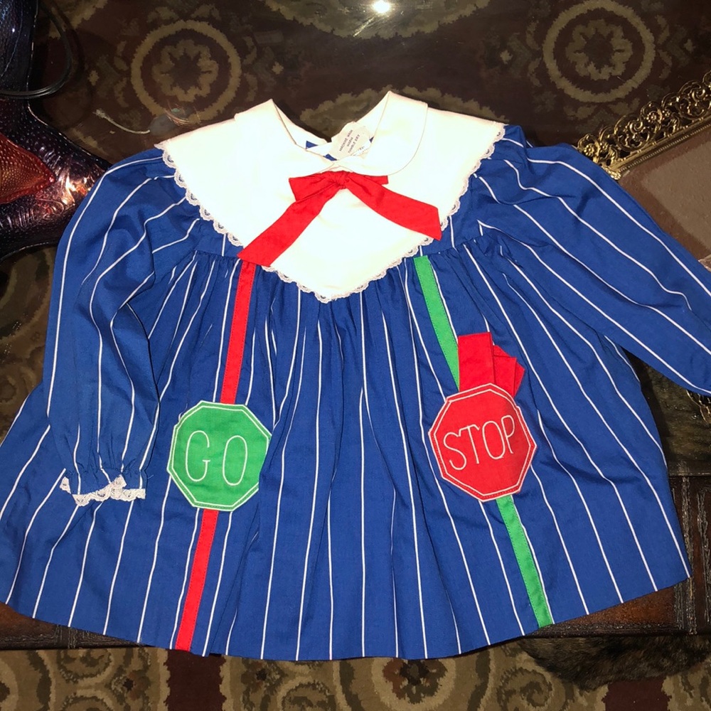 Nanas pet Stop and Go dress